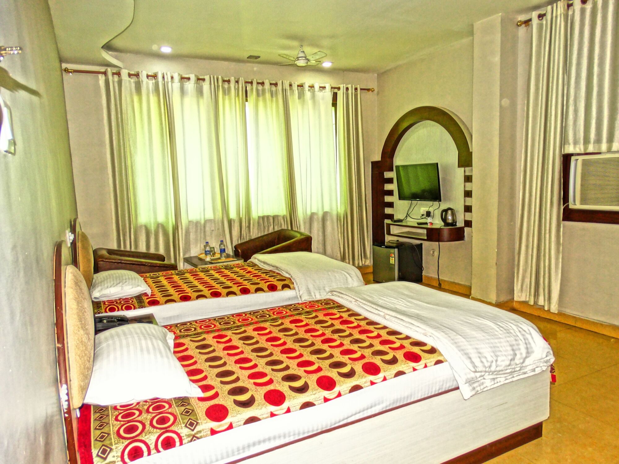 Hotel Garv Residencia Gaya Buitenkant foto